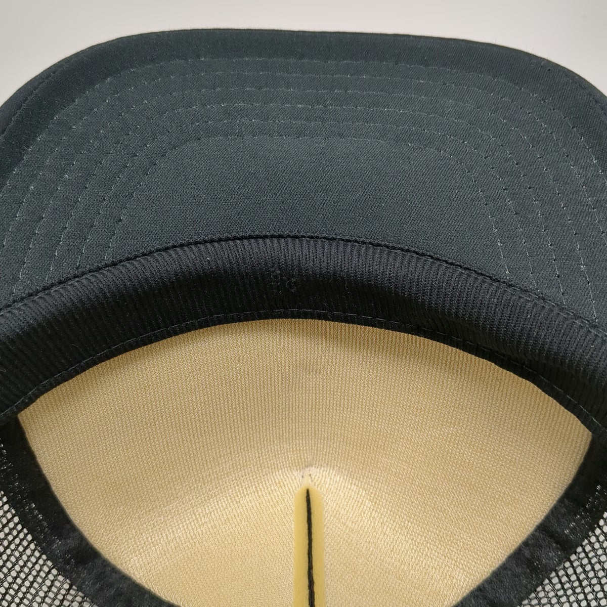 Hawaiian Headwear Trucker Hat Black OSFM Hawaii Hang Loose Shaka Mesh Snapback