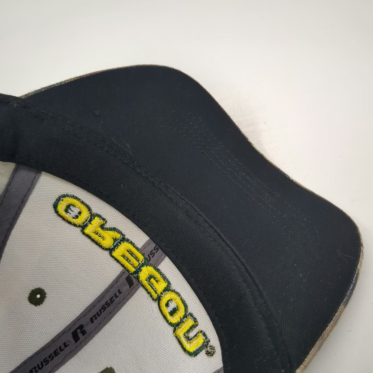Russell Oregon Ducks NCAA Cap Hat Brown Yellow Green Camo Strapback OSFM Logo