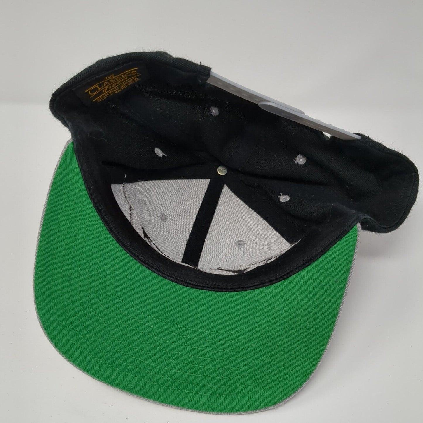 RIFT Snapback Hat Black One Size Adjustable Embroidered The Classics Yupoong