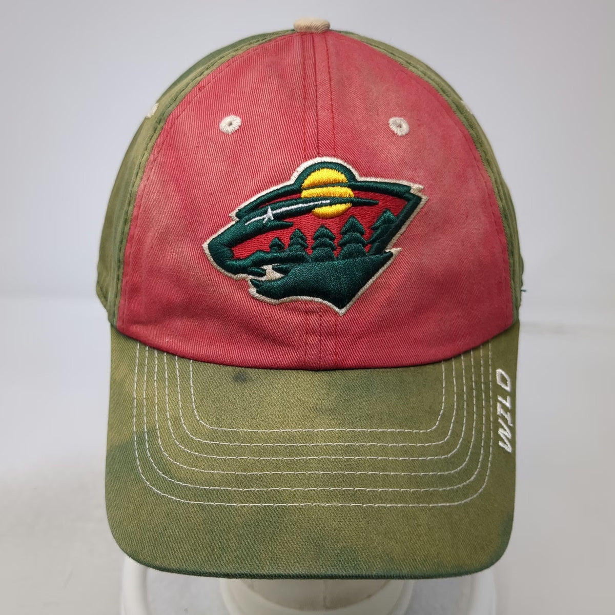 Fan Favorite Minnesota Wild NHL Cap Green Red One Size Strapback Curved Bill Hat