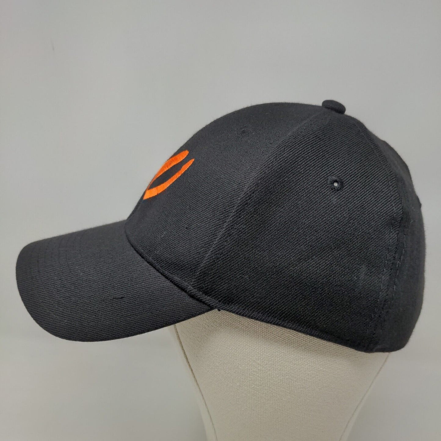 OC Sports Men's Fitted Hat Black Size M/L Embroidered Big W Logo