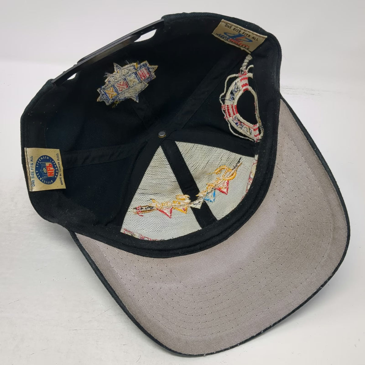 Denver Broncos NFL Logo Athletic Snapback Black Super Bowl XXXII Champs Vintage