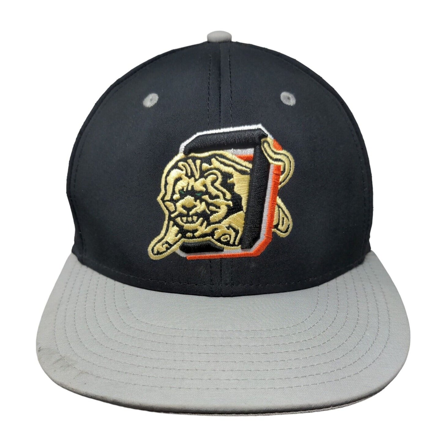 The Game Pro Fitted Hat Black Size M Embroidered O Lion Logo