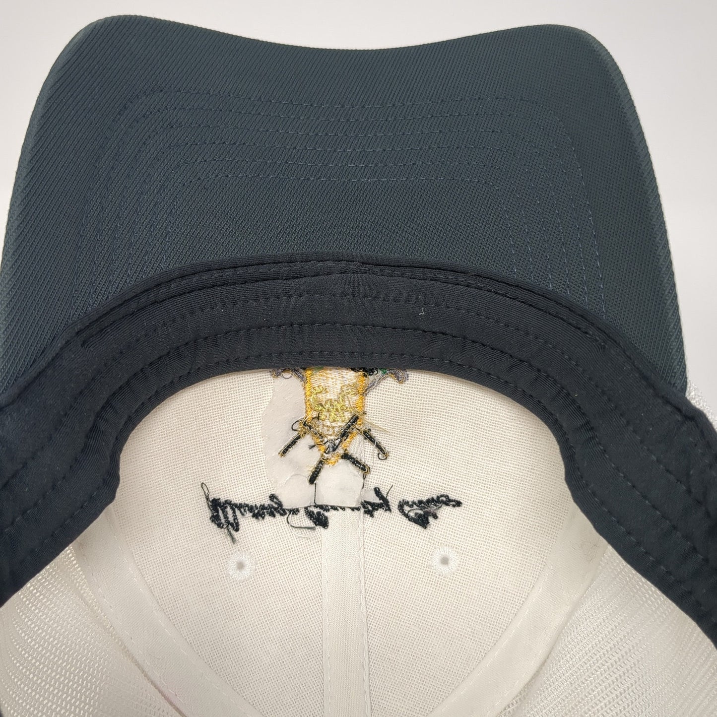Wamego Country Club Fitted Baseball Cap White Large Embroidered Flexfit NikeGolf