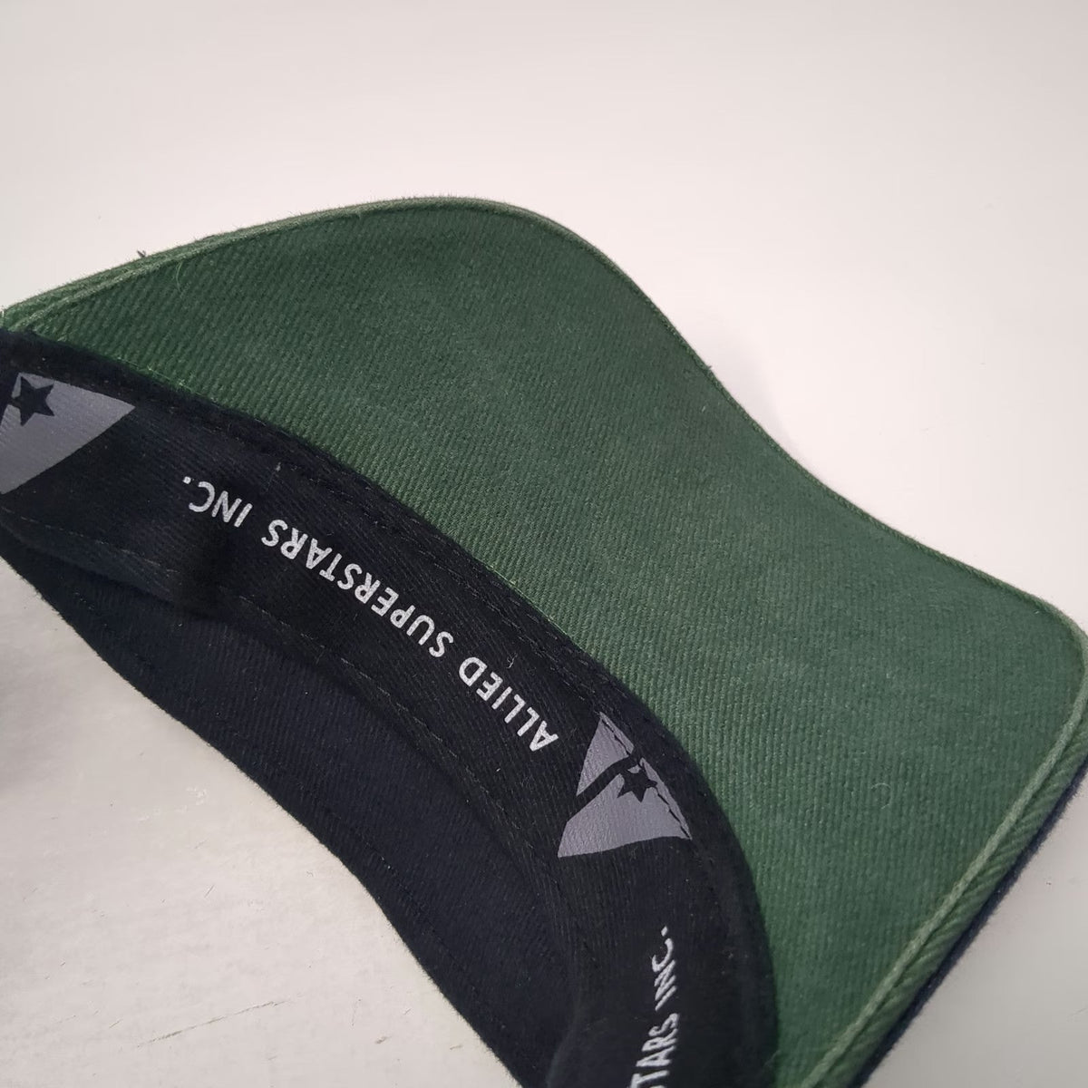 Allied Superstars NCAA Hawaii Rainbow Warriors Visor Black Green One Size Hat