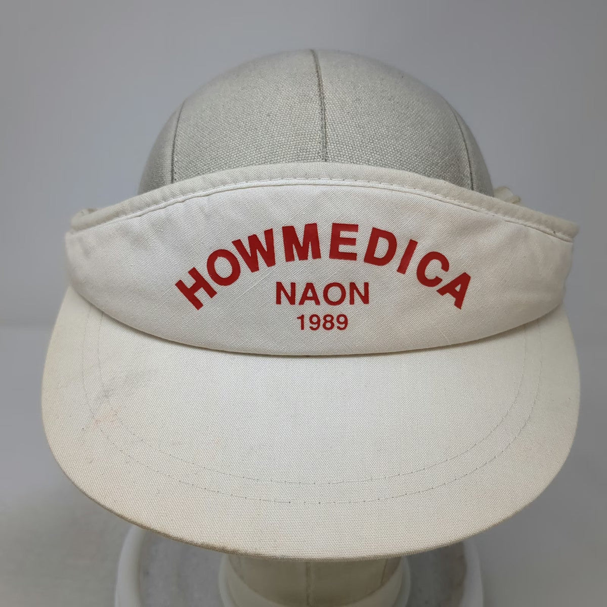 London Cap Visor White Red Green One Size Howmedica NAON 1989 Terry Cloth hat