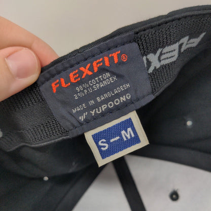 Flexfix Yupoong Fitted Hat Black Size S-M Embroidered Red Checkmark Logo