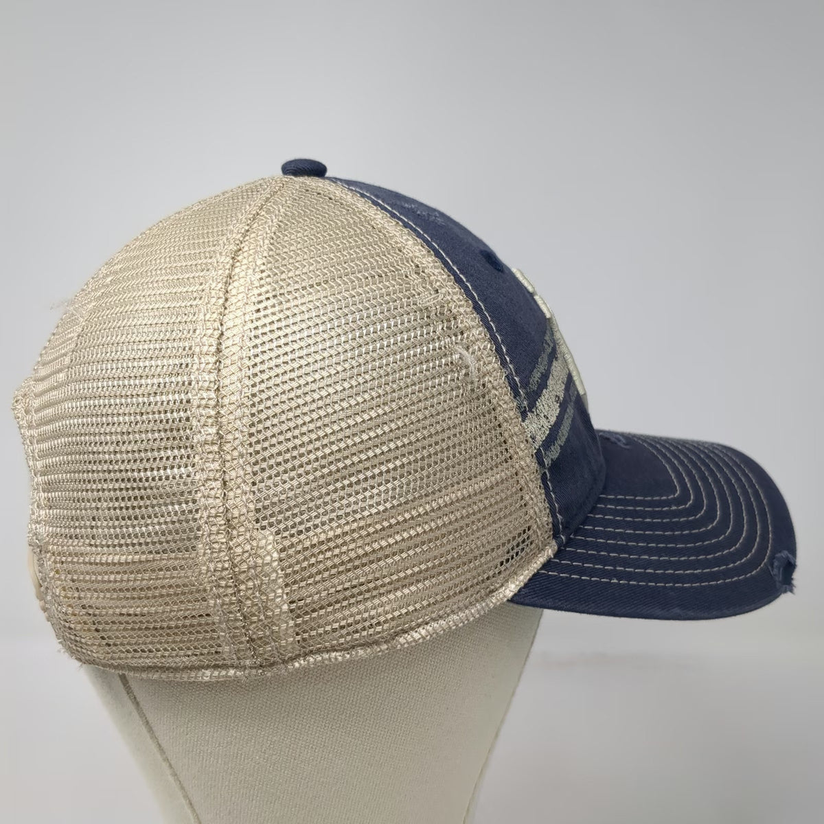 Fanatics New York Yankees MLB Blue One Size Trucker Hat Distressed Snapback Mesh