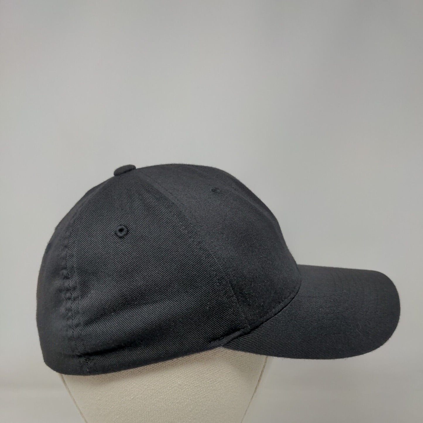 Flexfit Yupoong Fitted Hat Black Small-Medium Solid 6 Panel Blank