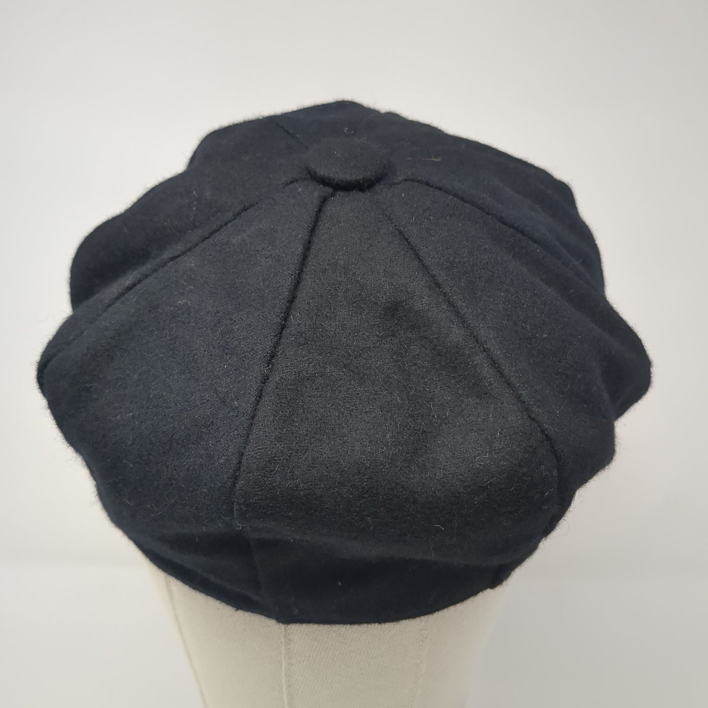 Arlin Fitted Newsboy Cap Hat Black One Size Solid Outdoor Casual Blank