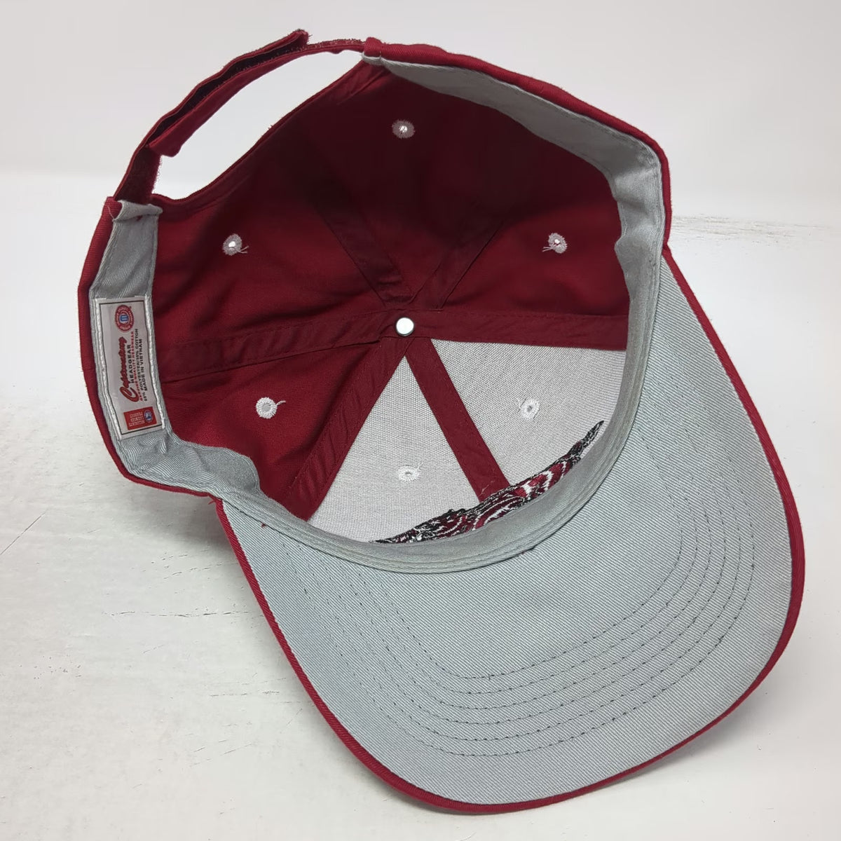 Arkansas Razorbacks NCAA Top of the World Red One Size Baseball Cap Hat Hog Logo