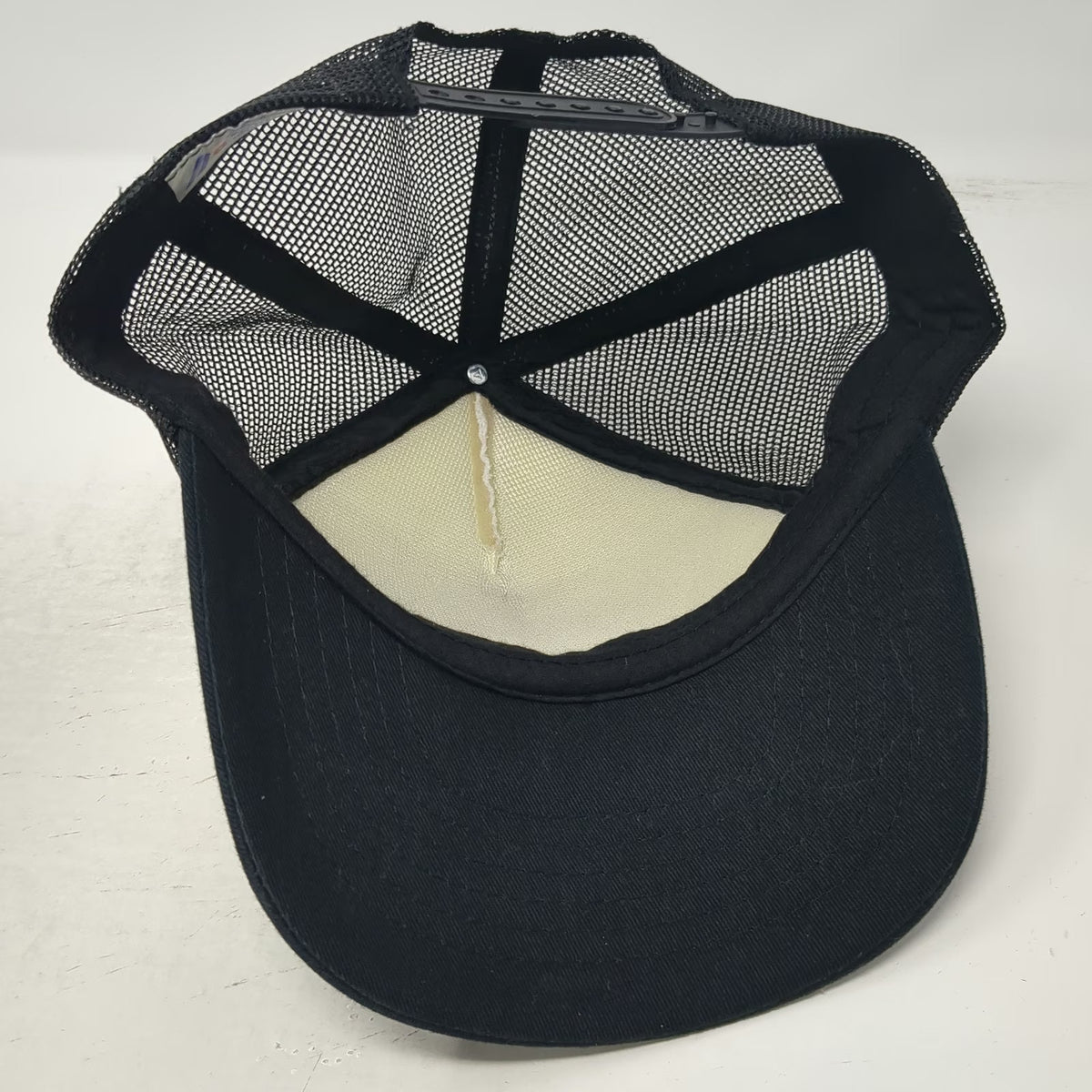 Black White Trucker Hat One Size Whiskey Bent Hell Bound Wavy Foam Mesh Snapback