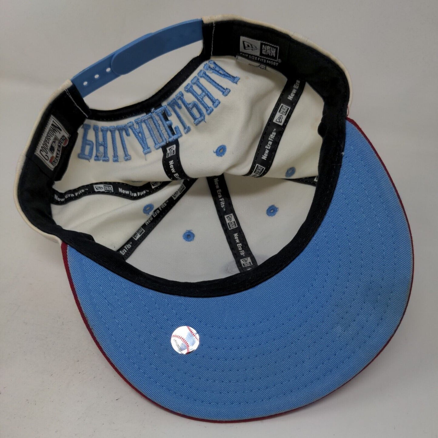 New Era Men's Snapback Hat White OSFM Embroidered Philadelphia Phillies Signed
