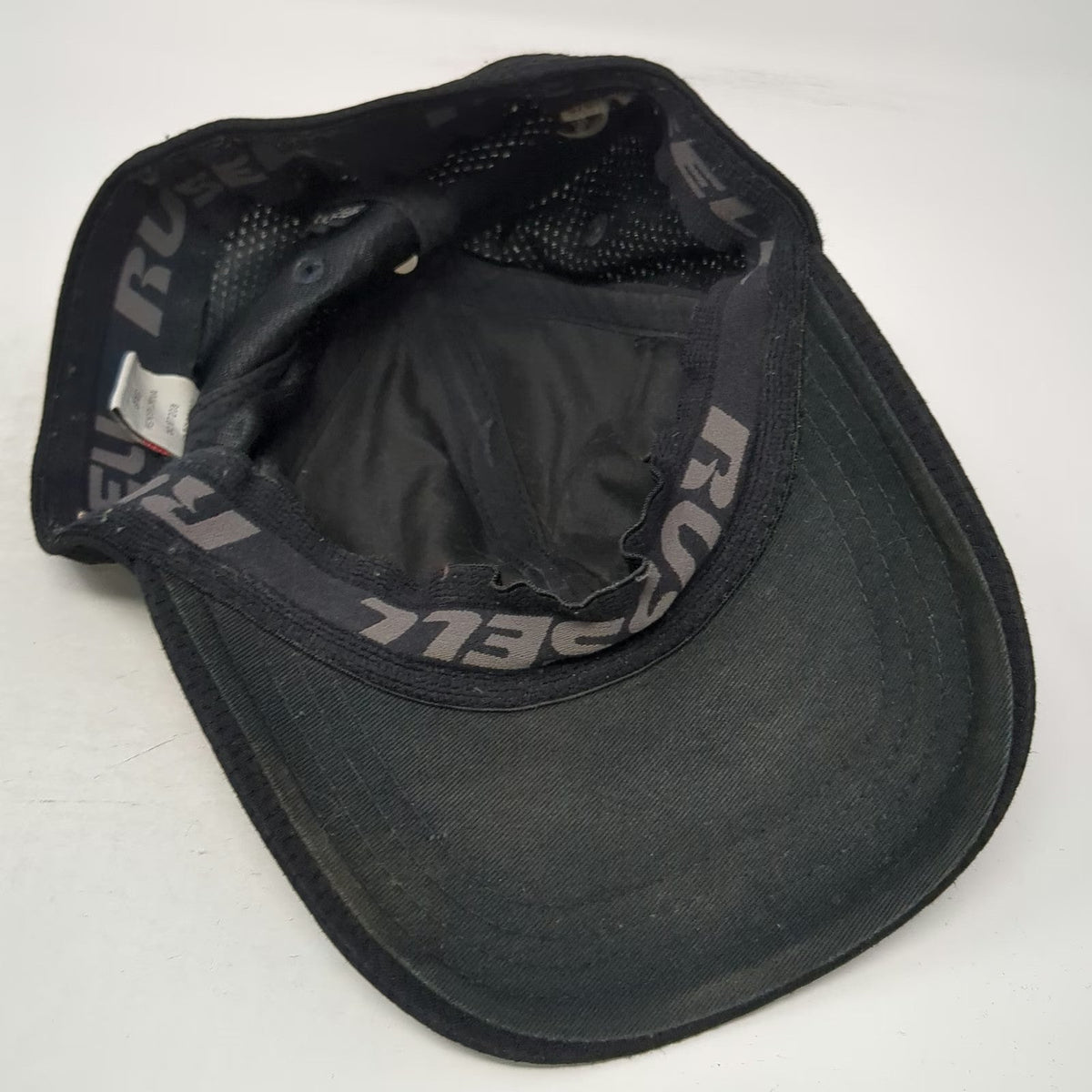 Russell Baseball Cap Black XL Performance Mesh Athletic Elastic Fitted Hat