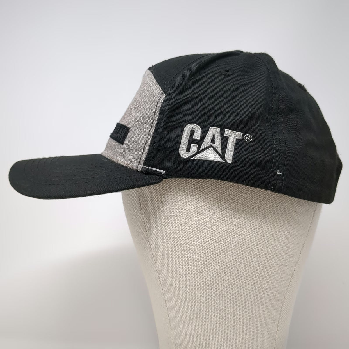 Caterpillar 5 Panel Black Gray Hat One Size Snapback Workwear Side Logo Cotton