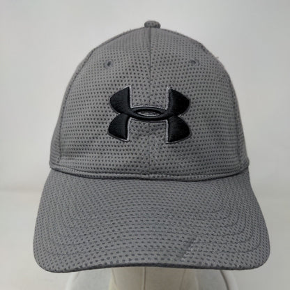 Under Armour Fitted Hat Gray M/L Lightweight Breathable Vented Holes 6 Panel