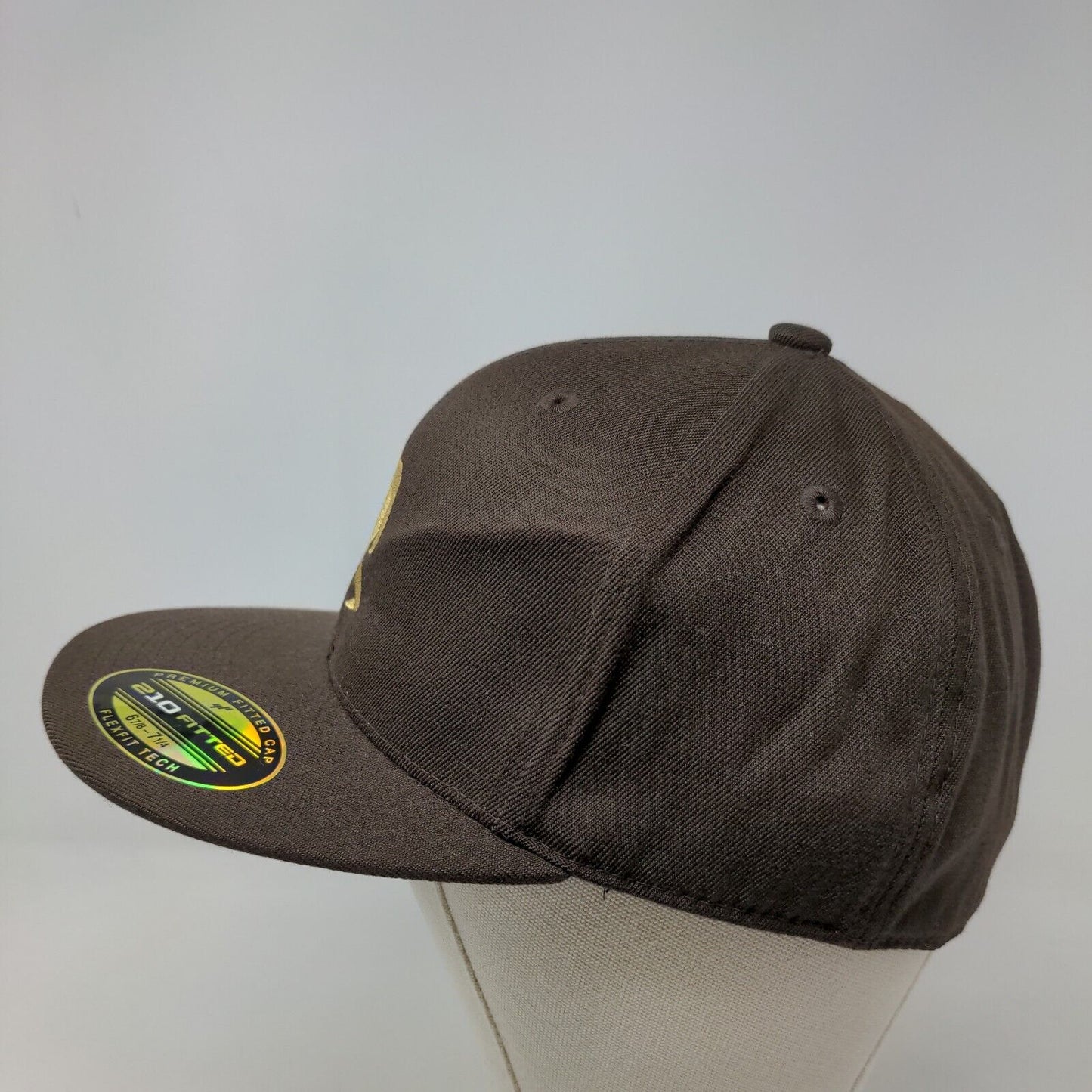Black Lantern Men's Fitted Hat Brown Size 6 7/8 - 7 1/4 Embroidered Sasquatch