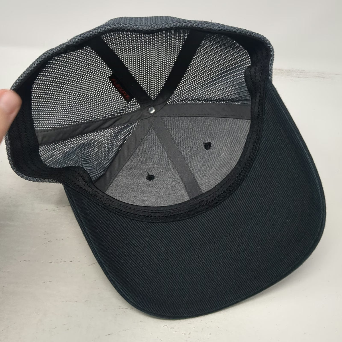 Columbia PFG Baseball Cap Black Gray One Size Mesh Back Fish Flag Fishing Hat