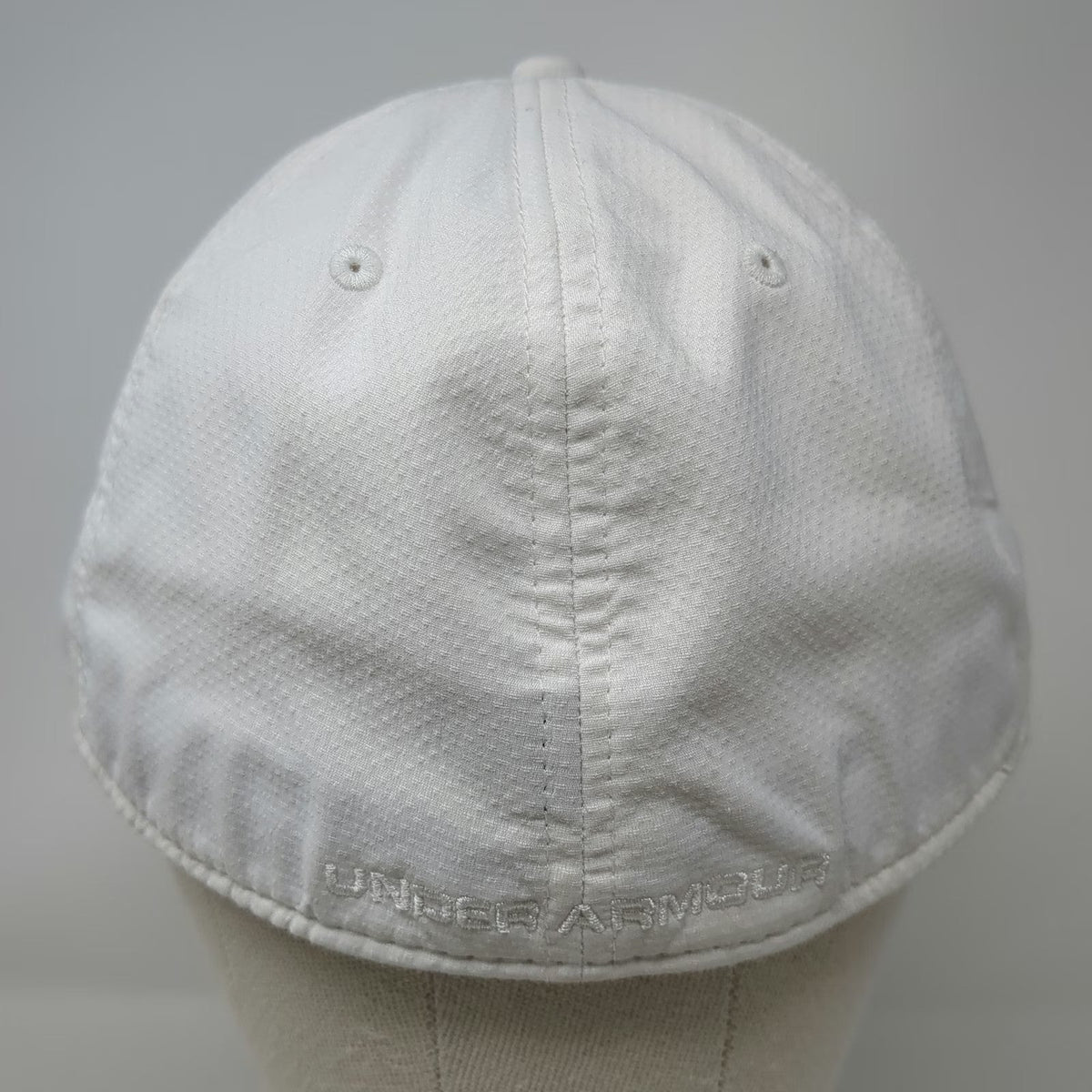 Under Armour Baseball Cap White XL Fitted Stretch Embroidered Logo Athletic Hat