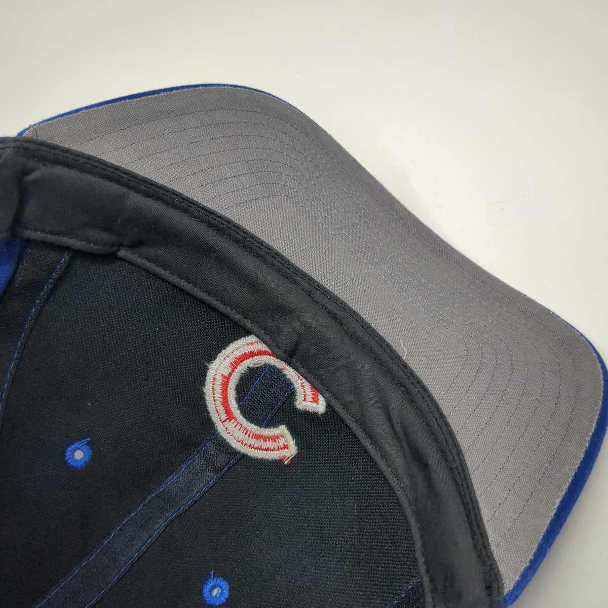Chicago Cubs MLB Twins Enterprise Snapback Blue One Size Hat Gray Underbrim Red