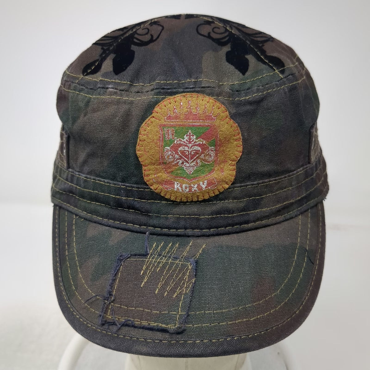 Roxy Army Cap Green Camo One Size Hat Distressed Crest Velvet Floral Heart