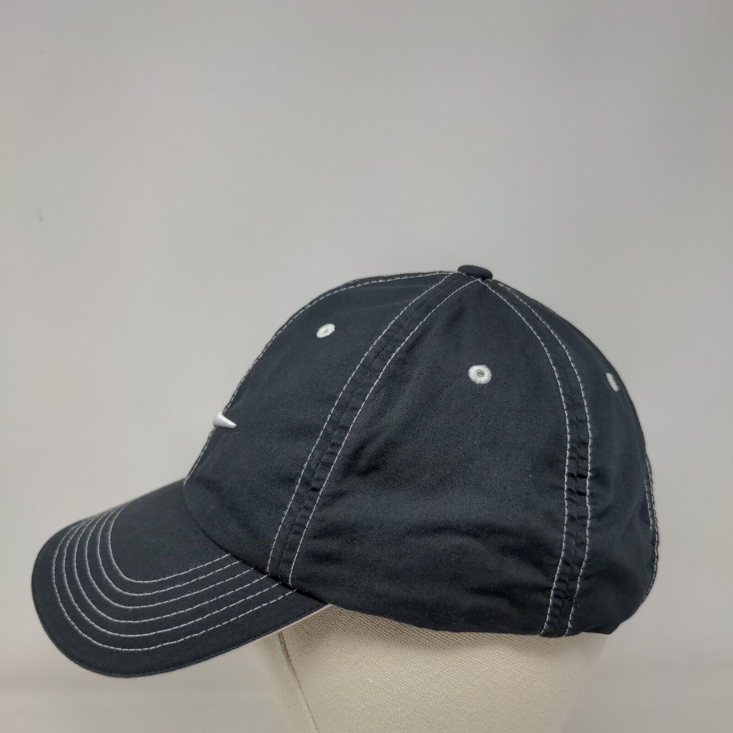 Nike Strapback Golf Hat Black One Size Adjustable Embroidered Swoosh 6 Panel