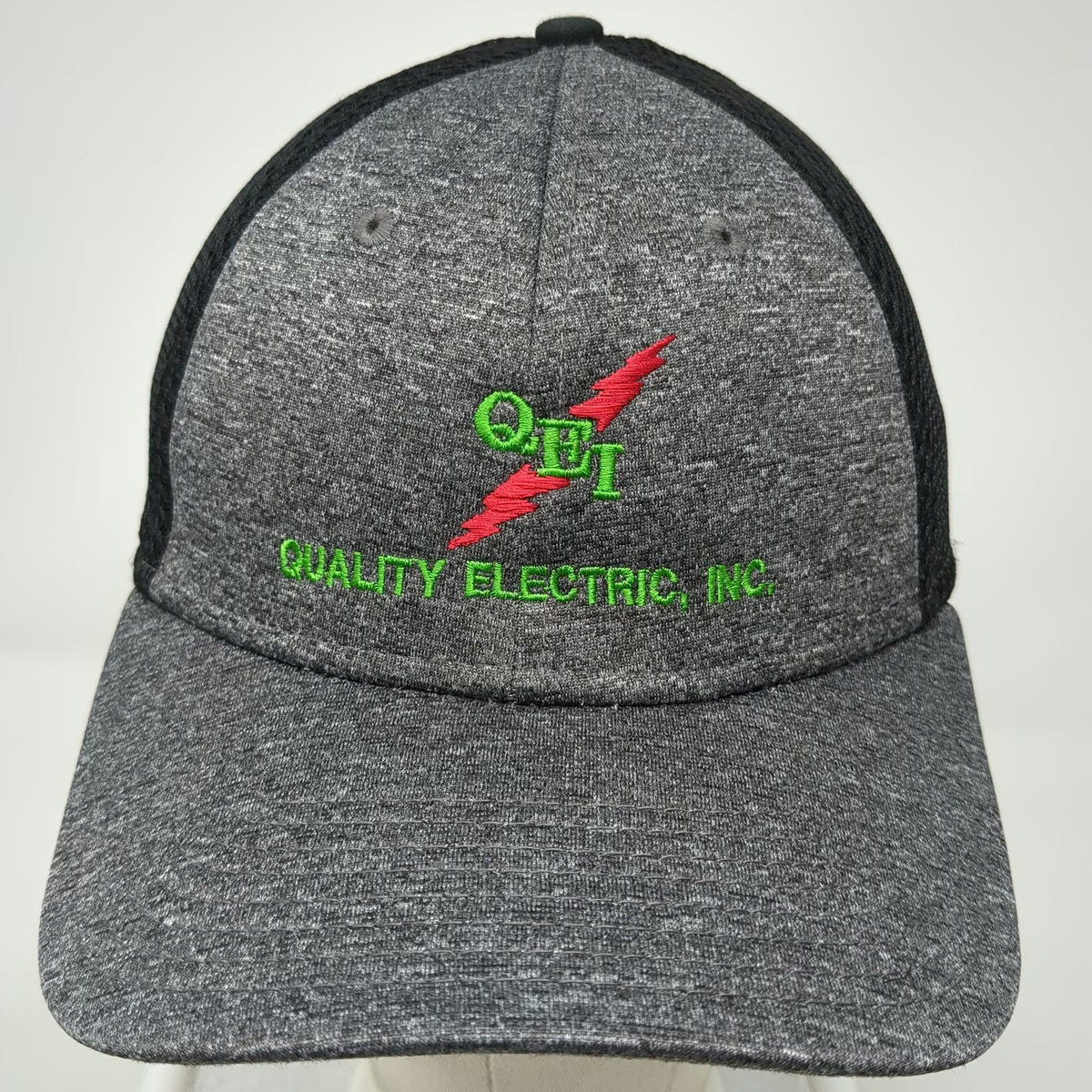 New Era Baseball Cap Gray Black L 39THIRTY Stretch Fit Mesh Back QEI Logo Hat