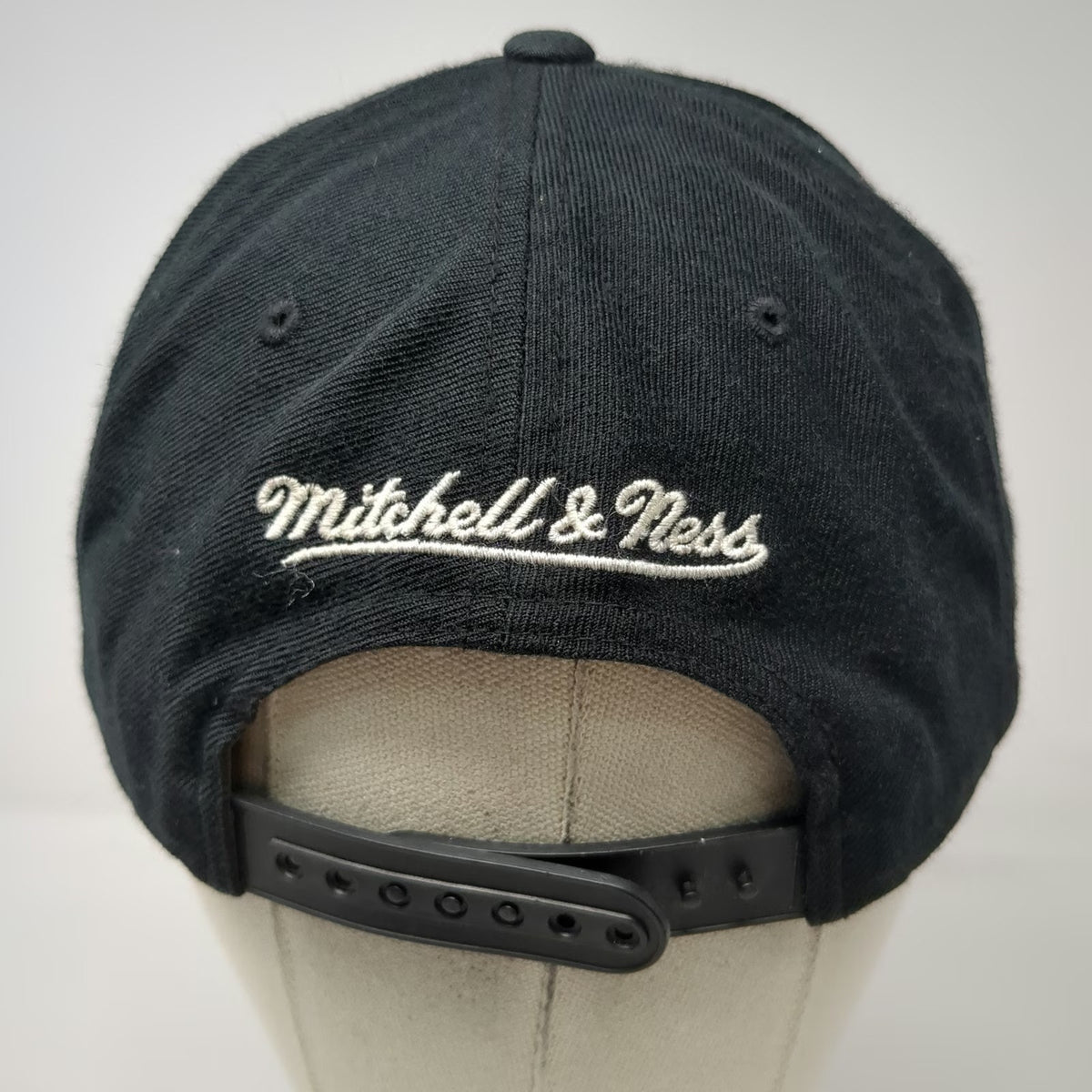 Mitchell & Ness Chicago Bulls NBA Black One Size Snapback Hardwood Classics Hat
