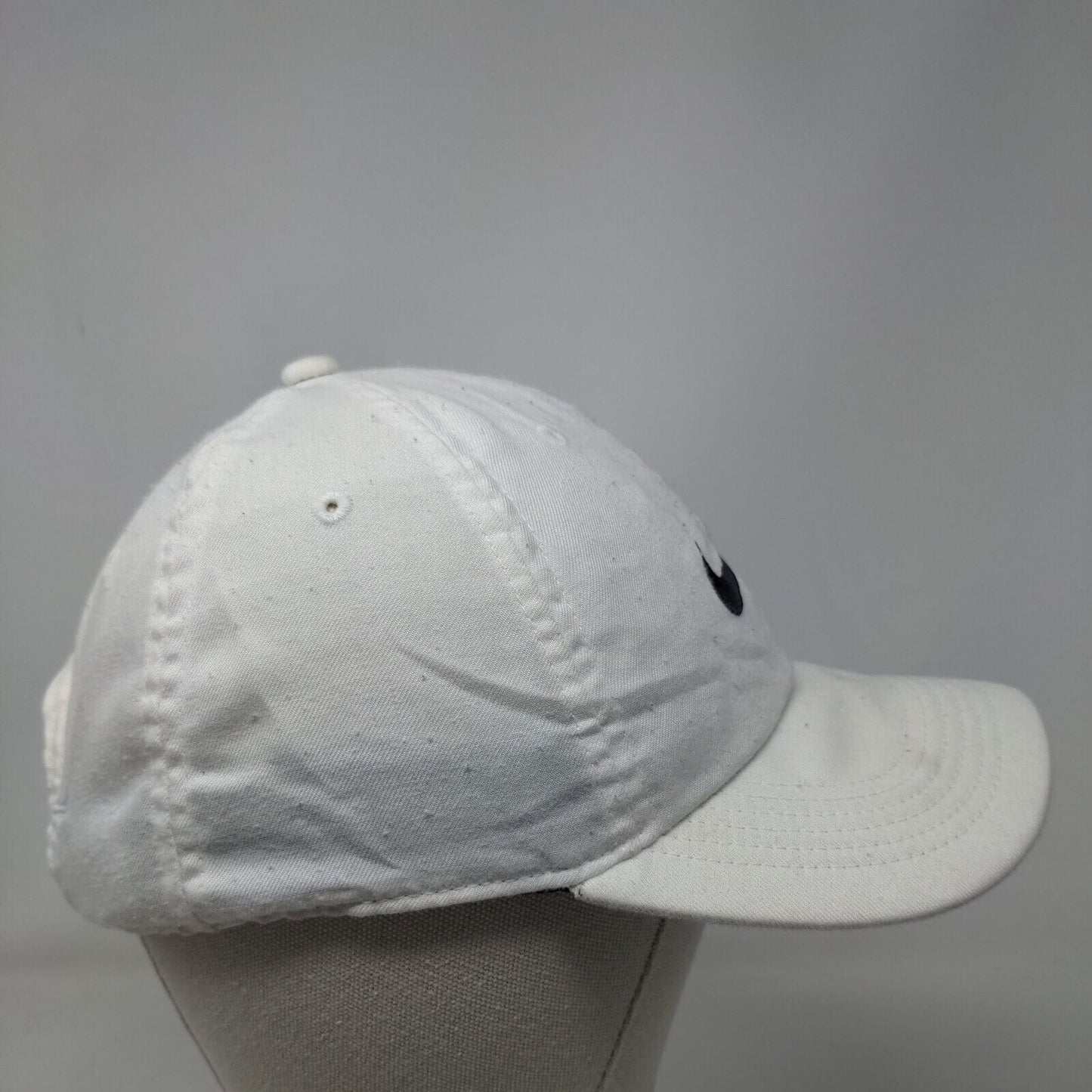 Nike Swoosh Slideback Hat White OSFA Embroidered Dri-Fit Heritage 86