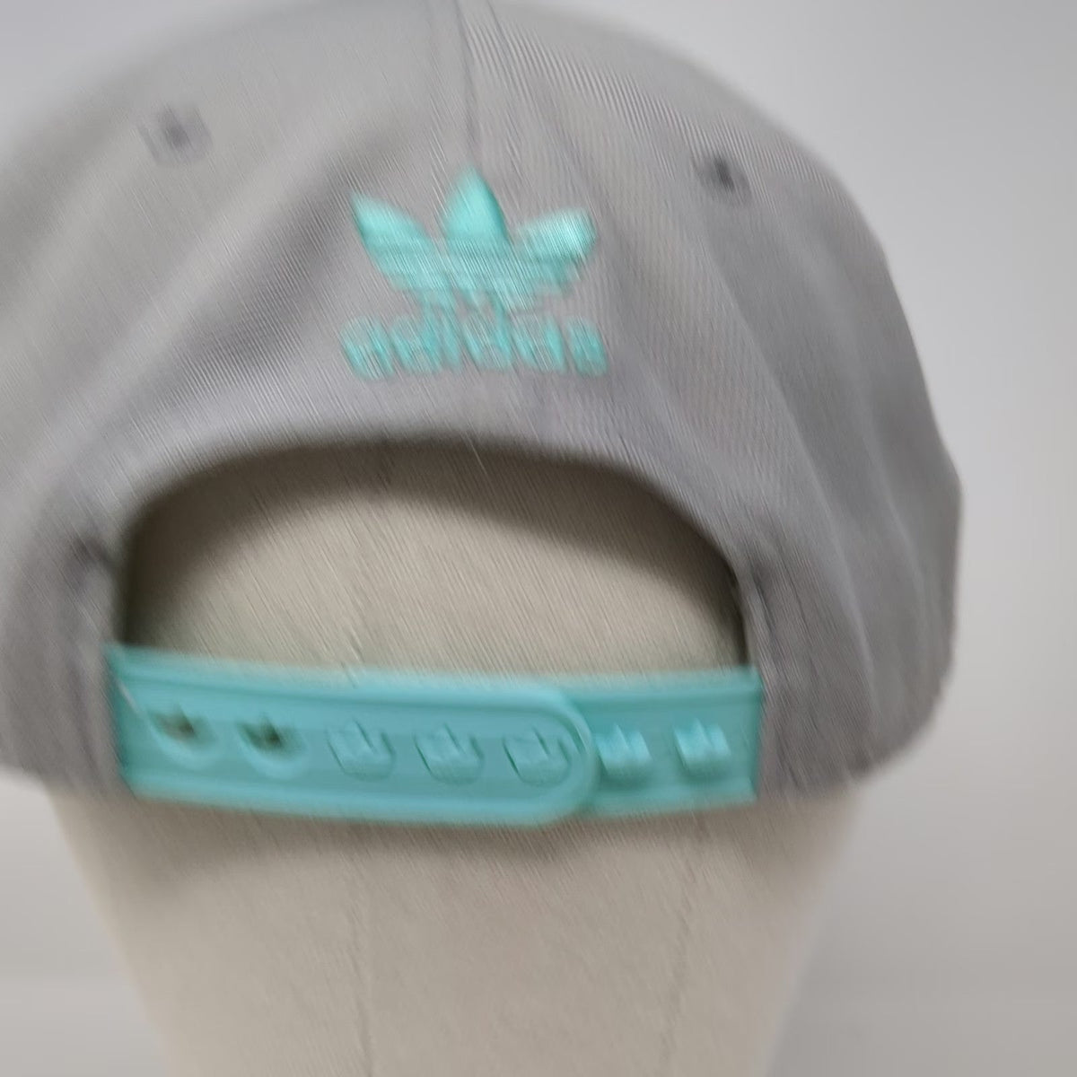 Adidas Snapback Hat Gray Green White OSFM Trefoil Originals Flat Brim Logo Cap