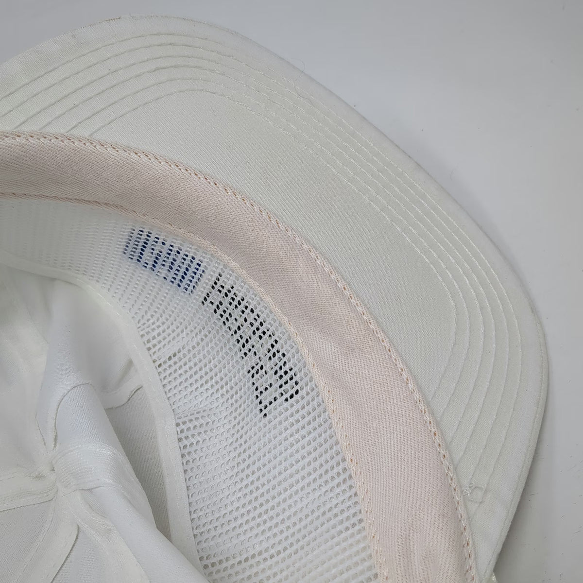 M & B Headwear Trucker White Vintage Hat Hewlett Packard Rope Made in USA Strap