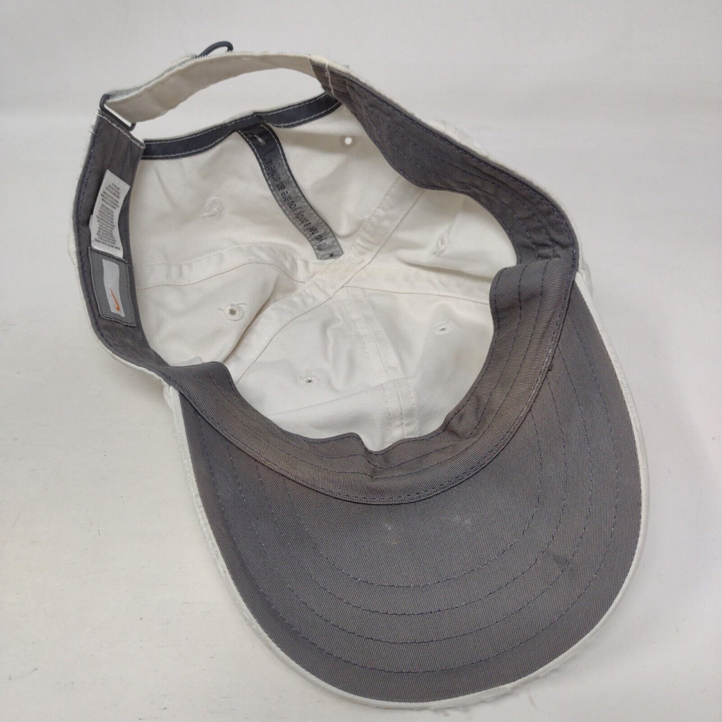 Nike Strapback Hat White OSFA Adjustable Embroidered Swoosh Logo 6 Panel