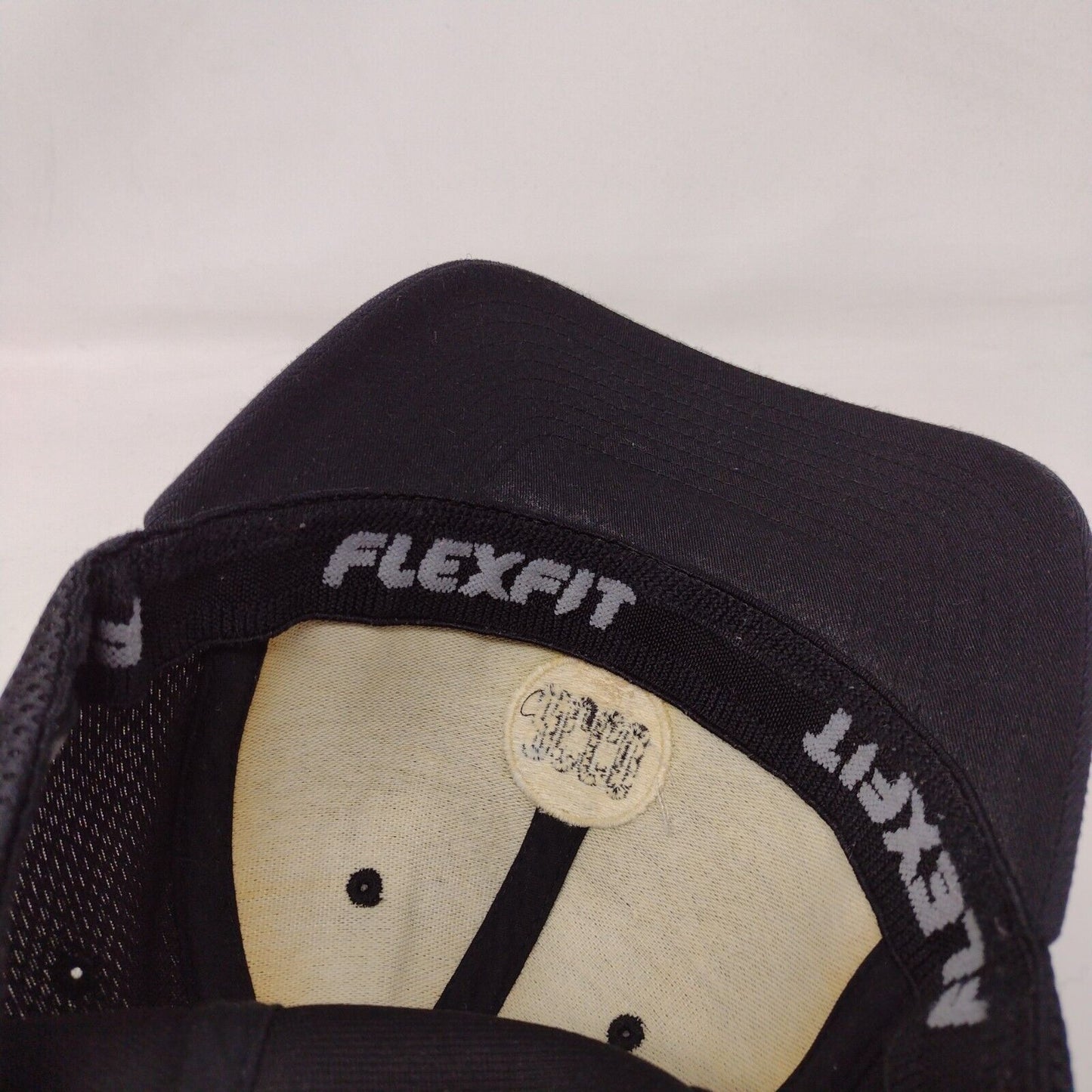 Acco Fitted Trucker Hat Black S/M Flexfit Embroidered Mesh Back 6 Panel Yupoong