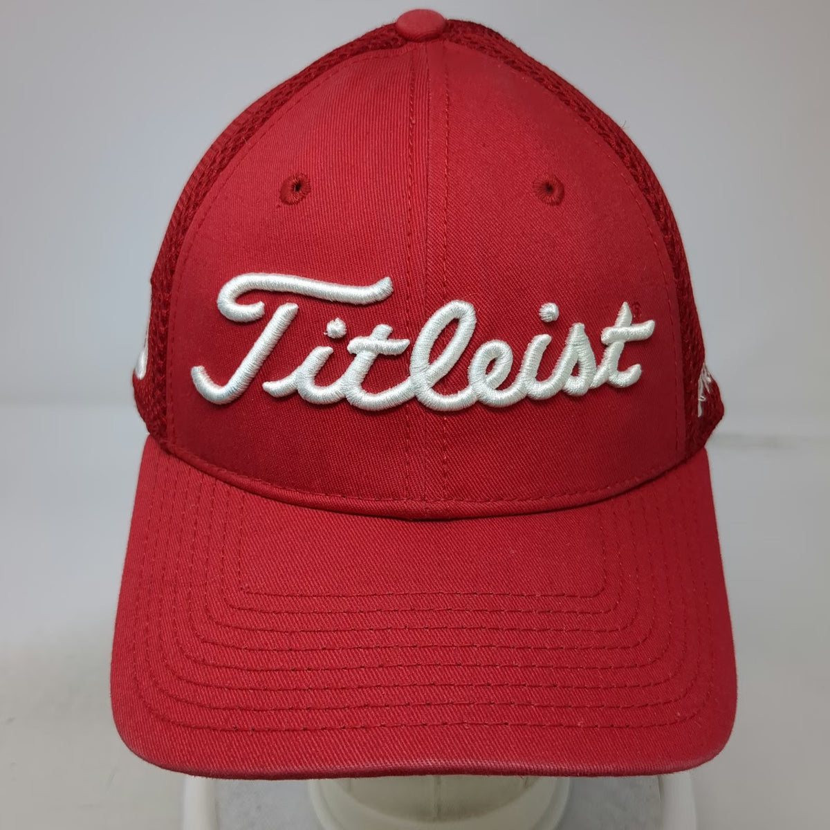 New Era Baseball Cap Red L Mesh Back Titleist FootJoy Pro V1 Stretch Fit Hat