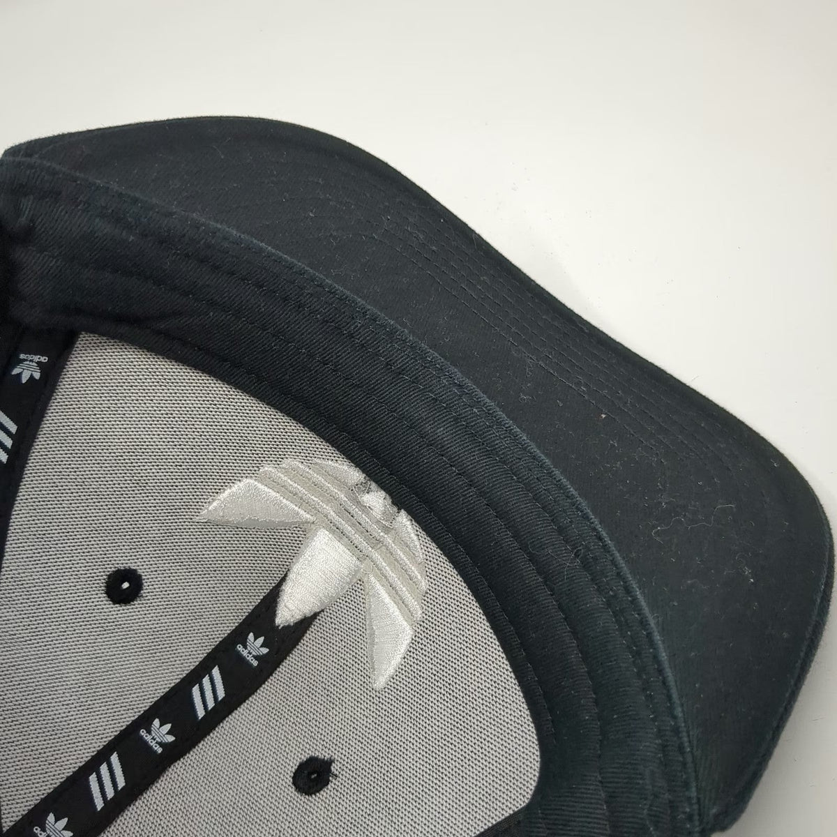 Adidas Snapback Black One Size Trefoil Logo Embroidered 6 Panel Sportswear Hat