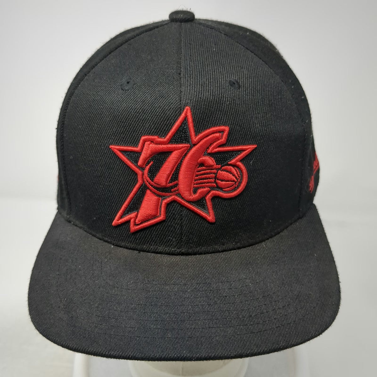 Philadelphia 76ers NBA Mitchell & Ness Cap Hat Black 7 1/4 Fitted Iverson HWC