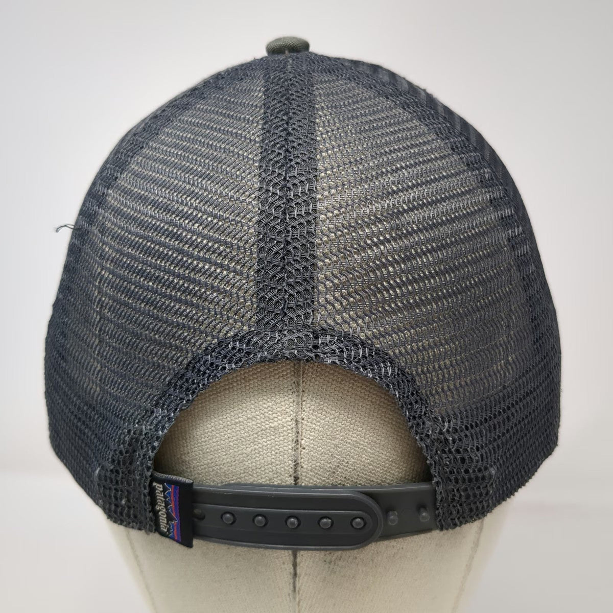 Patagonia Trucker Hat Gray One Size Mesh Back Snapback Fitz Roy Logo Patch