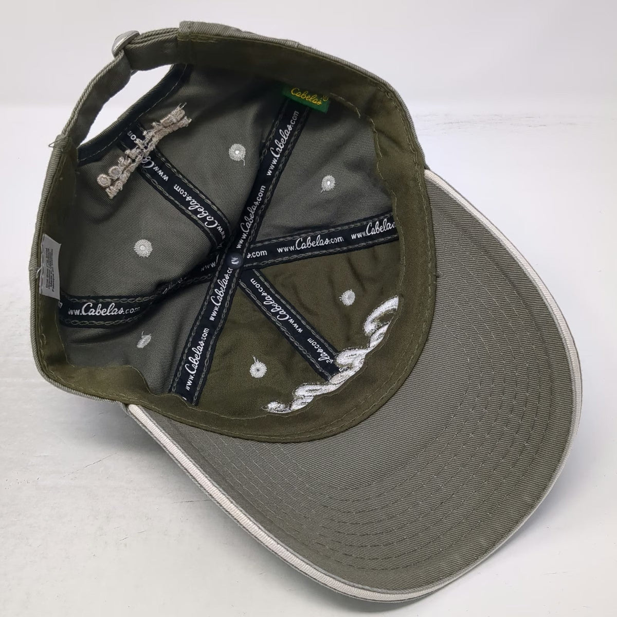 Cabelas Baseball Cap Green One Size Slideback Worlds Foremost Outfitter Hat