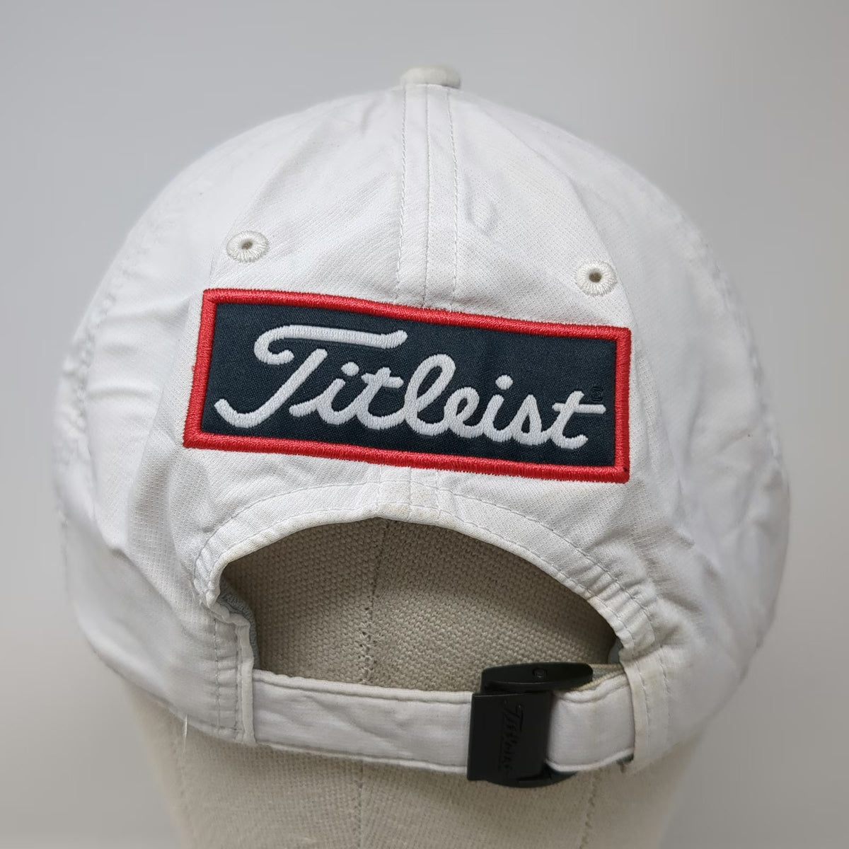 Titleist Baseball Cap White One Size Pro V1 FJ Performance Slideback Golf Hat