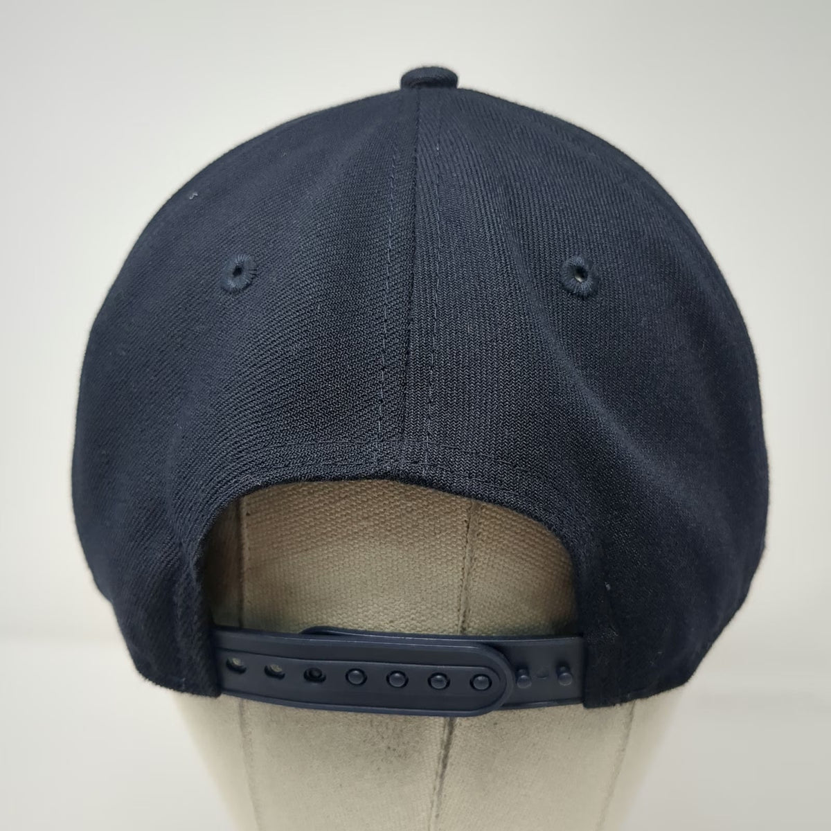 New Era New York Yankees MLB Blue Snapback One Size Hat 9FIFTY Flat Brim White