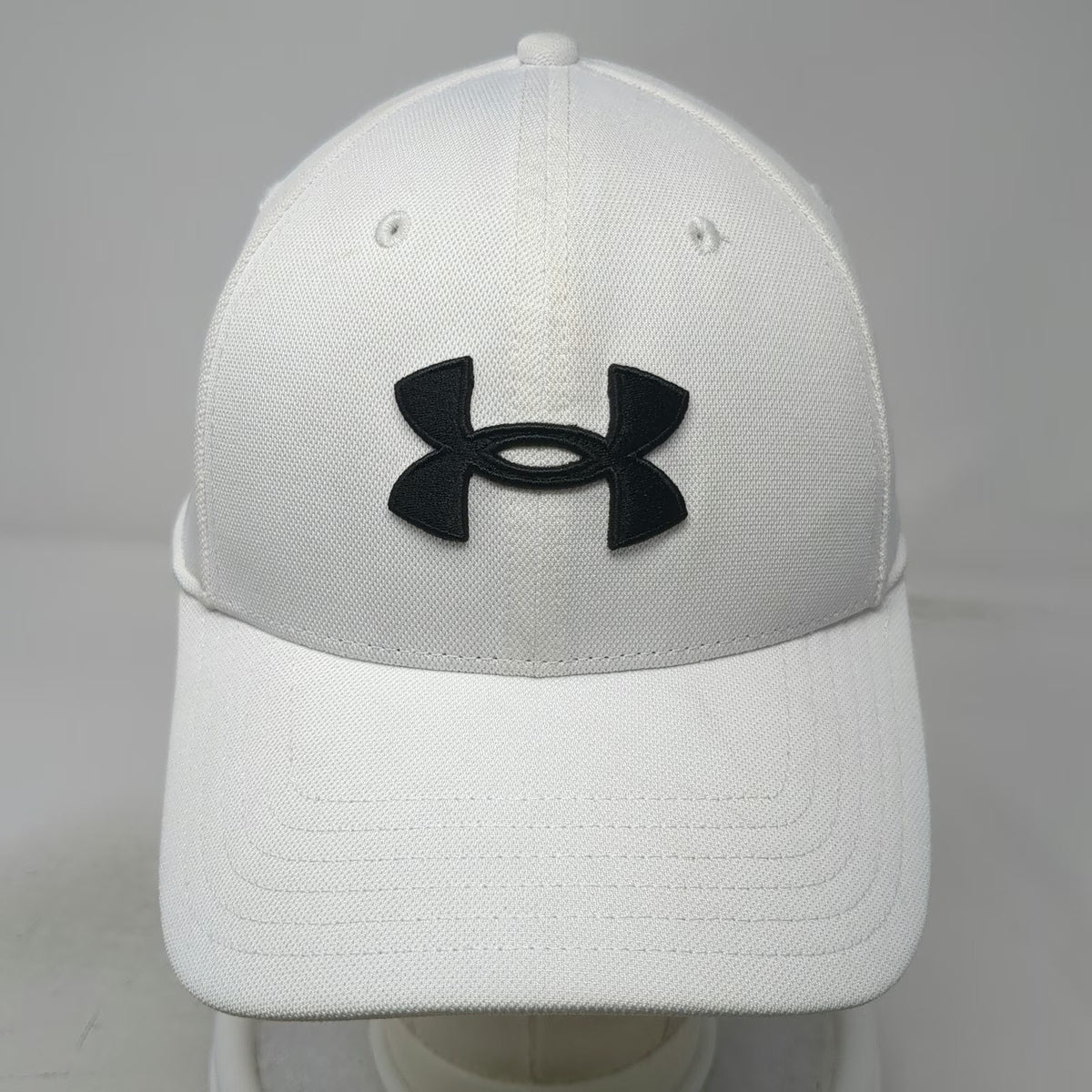 Under Armour Baseball Cap White L Fitted Embroidered Athletic Performance Hat