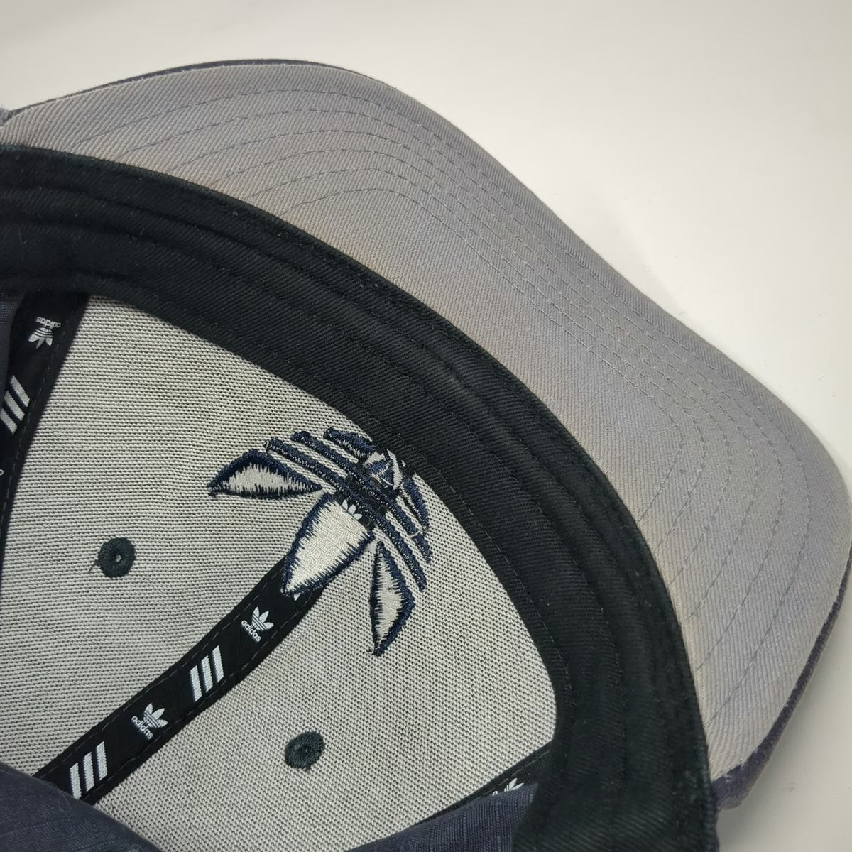 Adidas Snapback Blue One Size Hat Trefoil Logo Embroidered Adjustable OSFM
