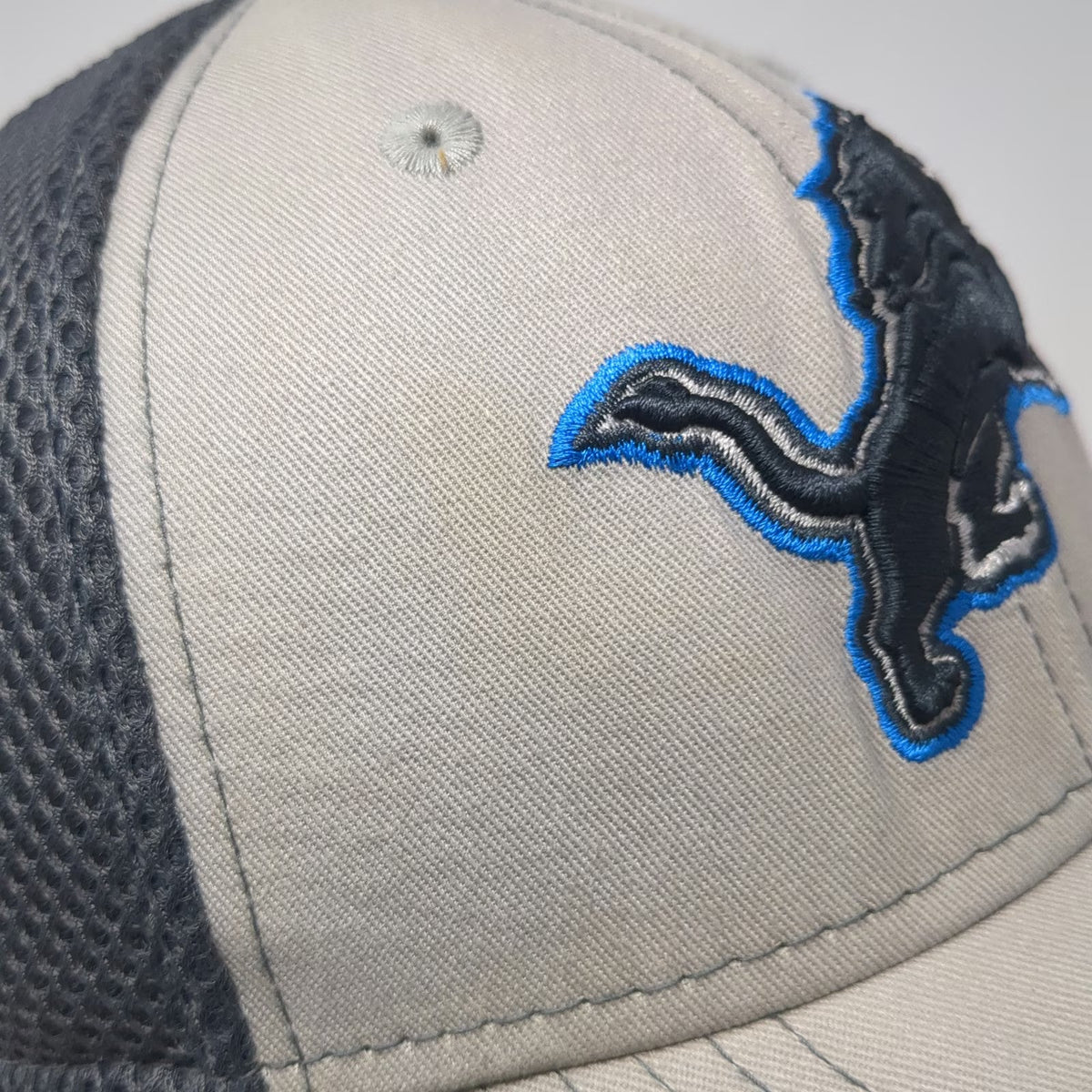 New Era Detroit Lions NFL Baseball Cap Gray L 39THIRTY Mesh Embroidered Logo