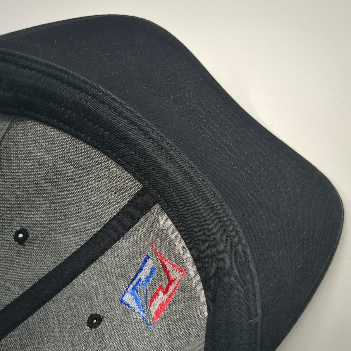 Richardson Trucker Hat Black Gray One Size Mesh Snapback Inventure Structured