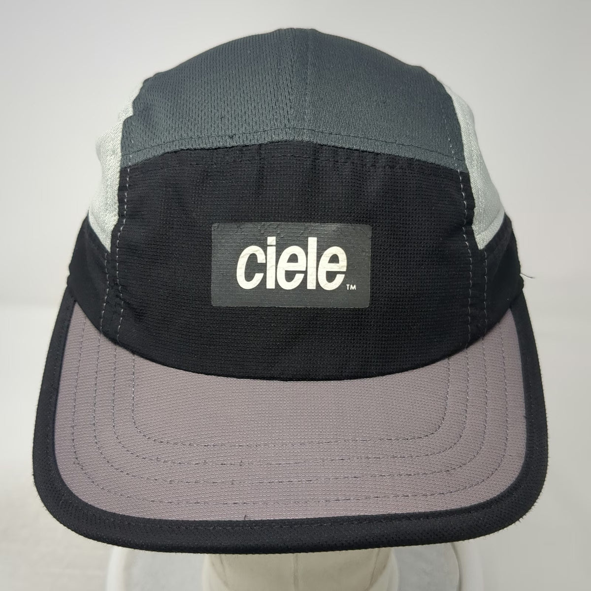 Ciele Athletics 5 Panel Black Gray One Size Running Training Hat Mesh Breathable