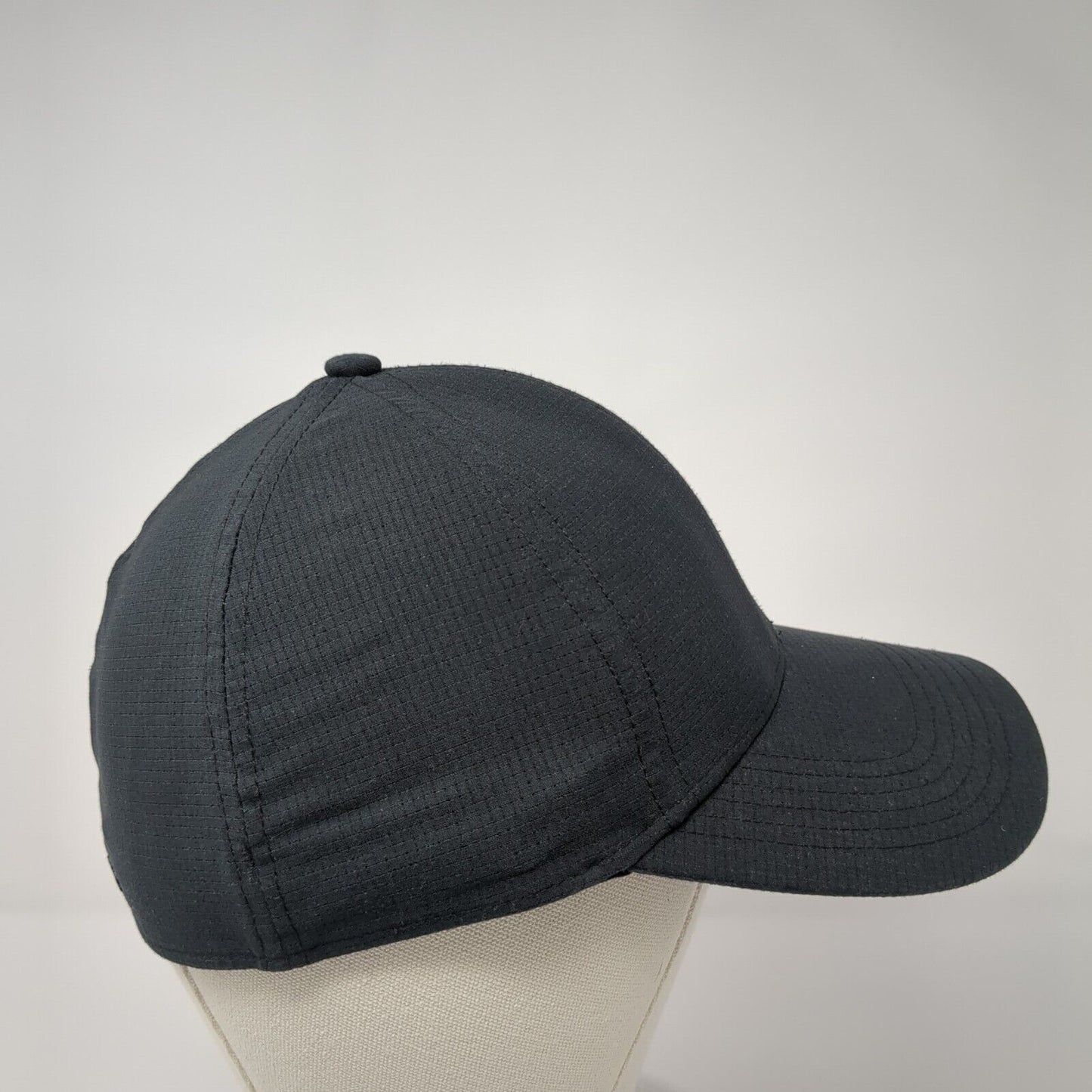 Under Armour Fitted Hat Black One Size Lightweight Emblem Logo 6 Panel