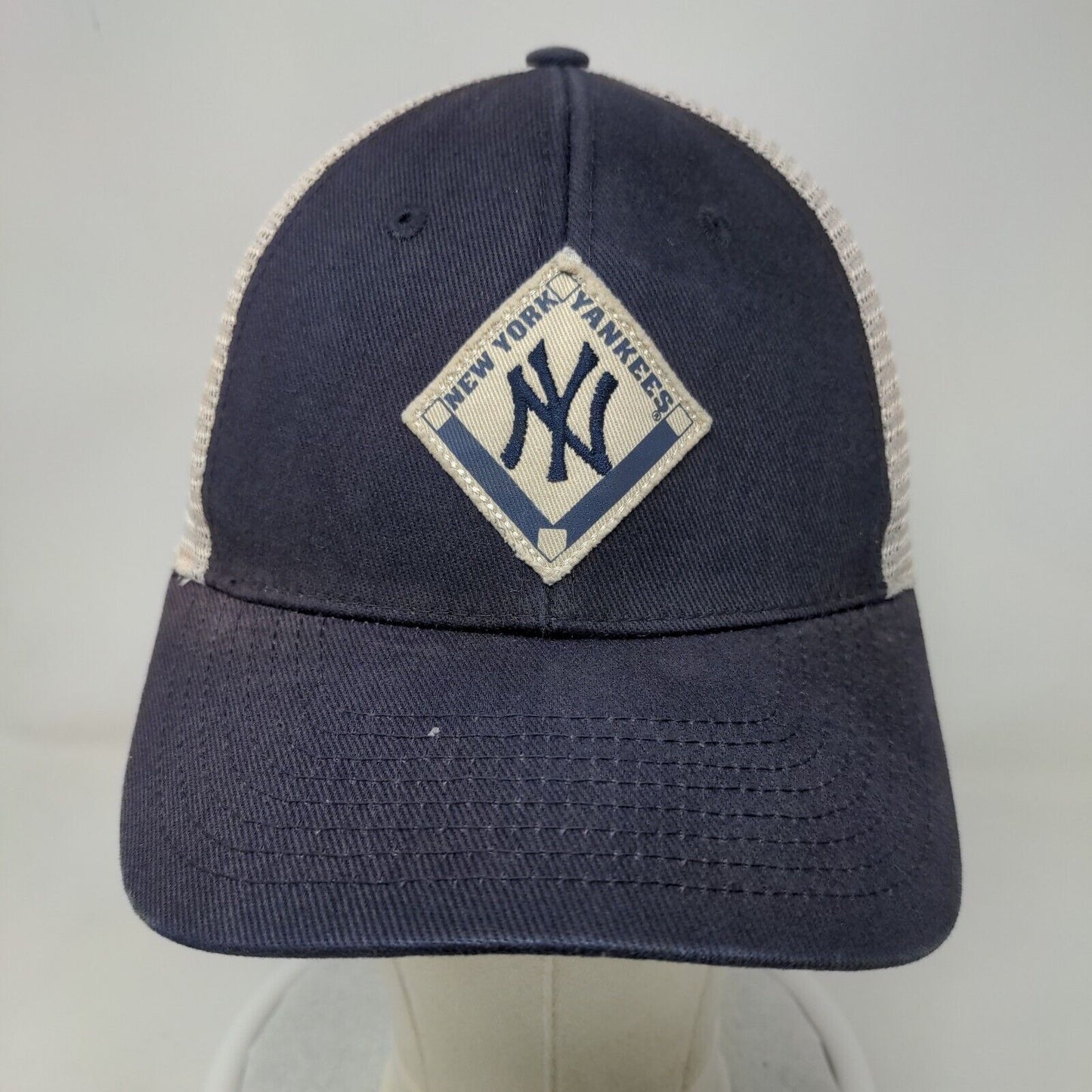 Fan Favorite Men's Snapback Mesh Back Hat Blue OSFA Embroidered New York Yankees