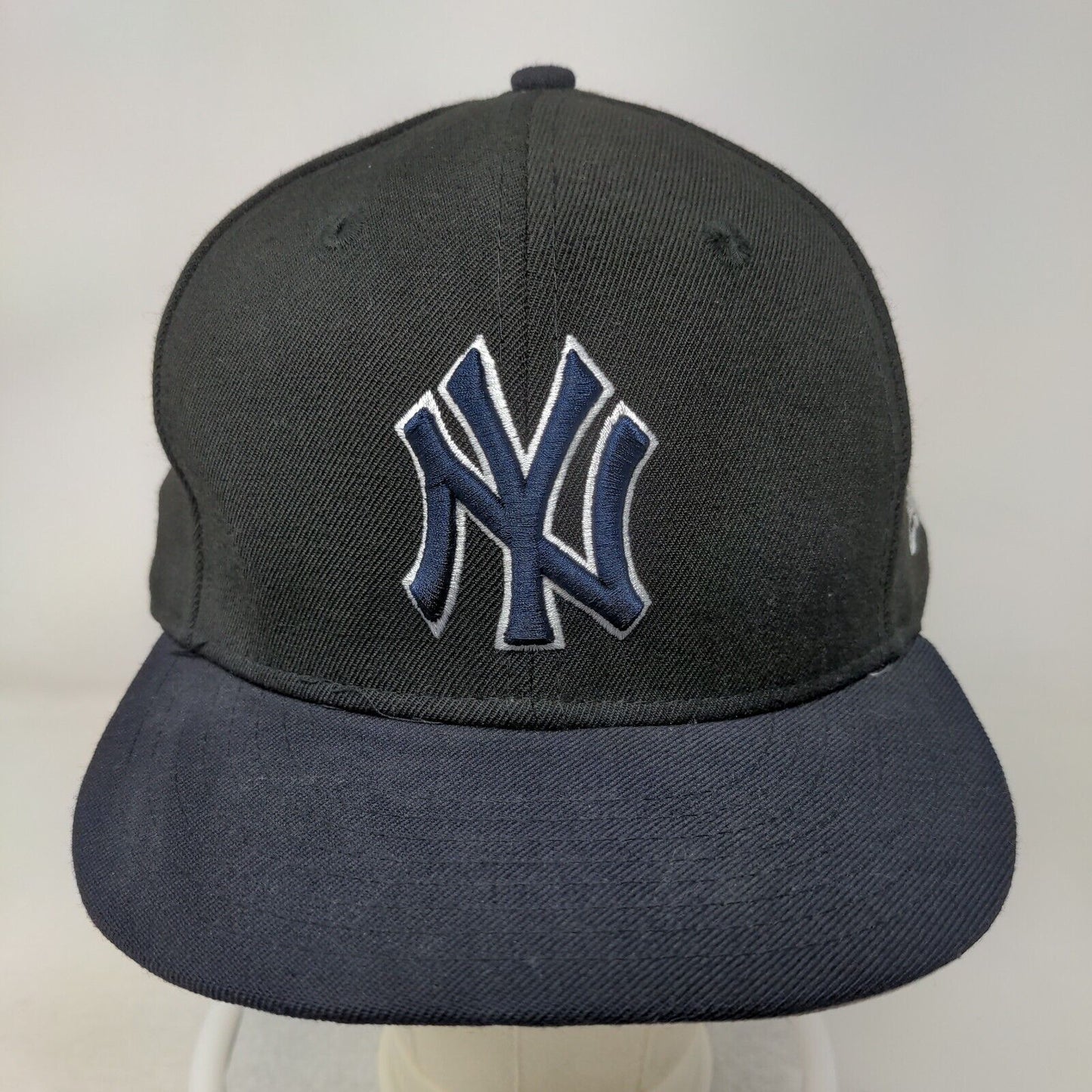 New York Yankees Snapback Hat Black Blue OSFM Embroidered MLB New Era 9Fifty