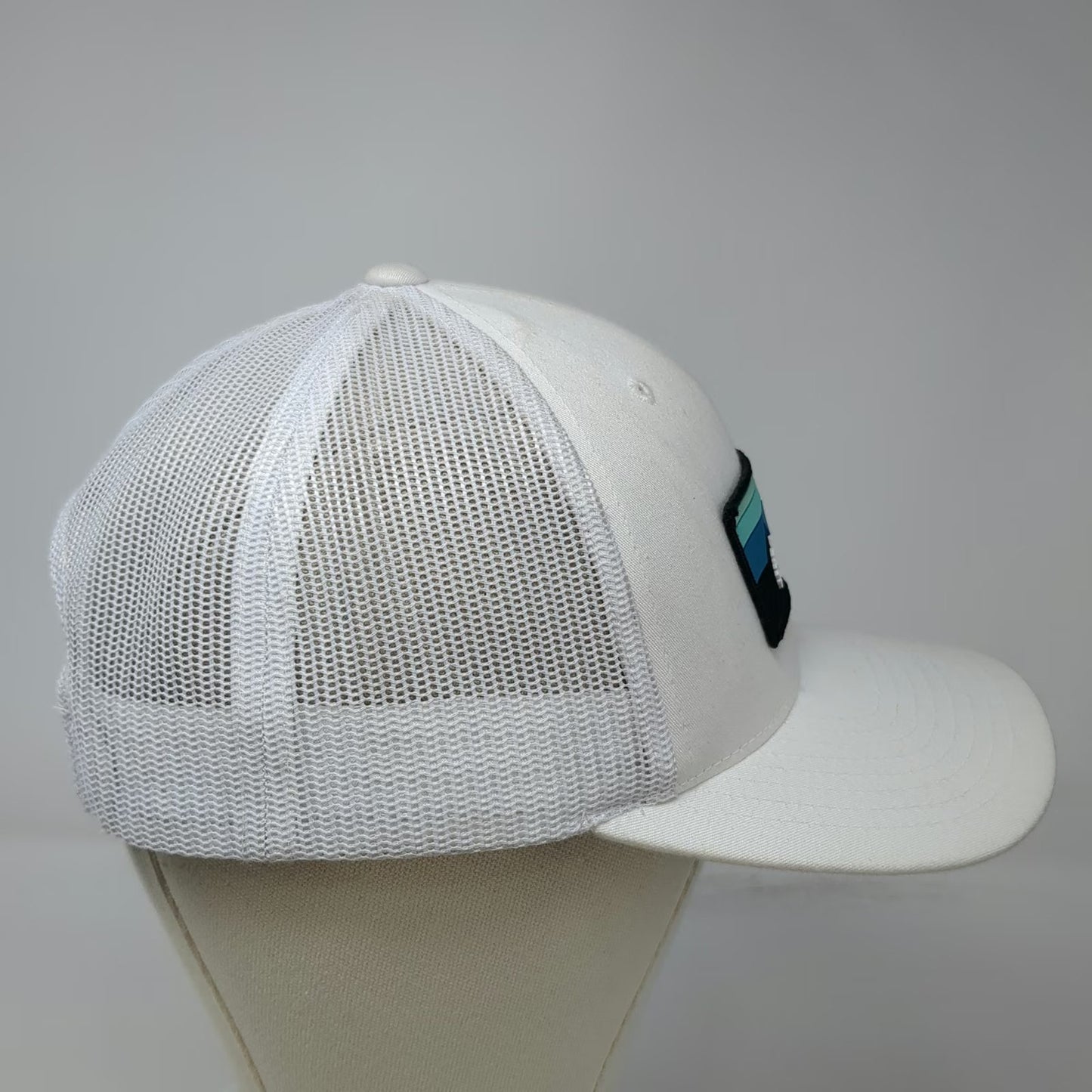 Yupoong Trucker Hat White One Size Rubrik Mountain Landscape Patch Snapback Mesh