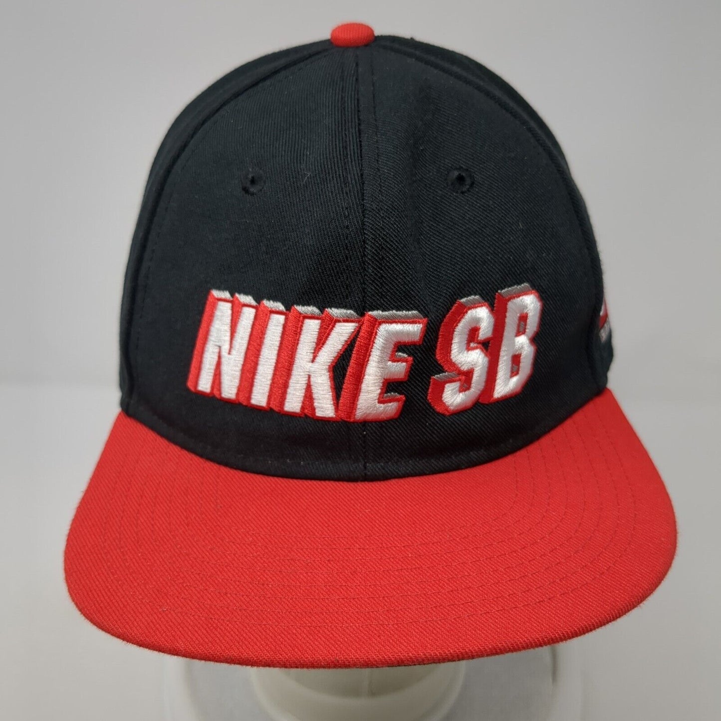 Nike S1ze SB Skateboard Snapback Hat Multioclor OSFA Embroidered Logo